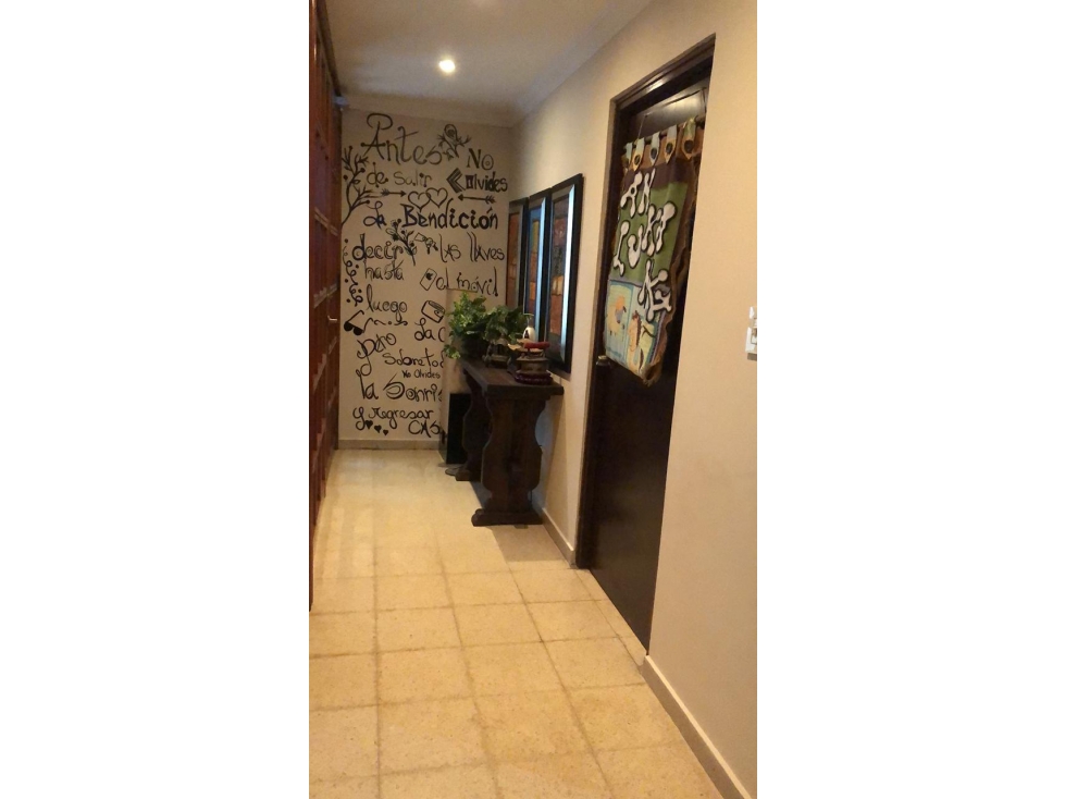 Se vende casa en condados del rey $365,000