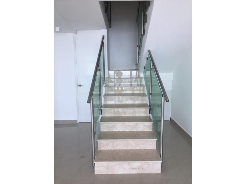 Se alquila o se vende Penthouse en San Francisco $2350 — foto 5