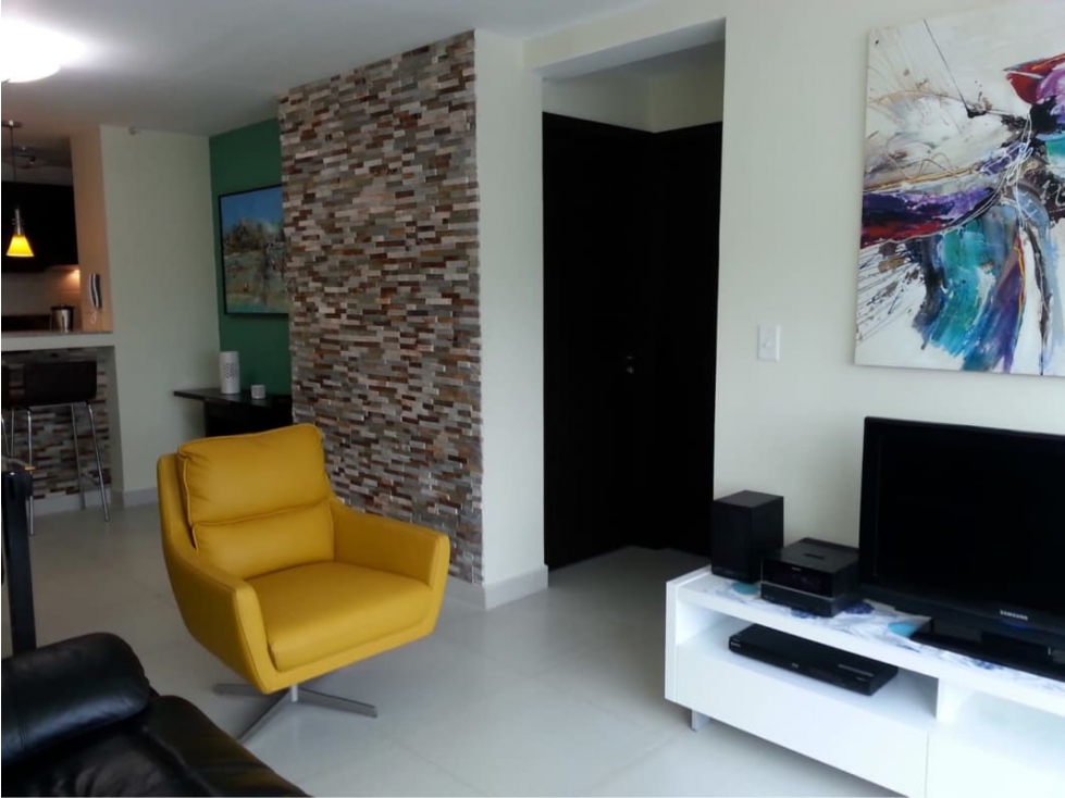 Alquilo comodo apartamento en parque lefevre - 3