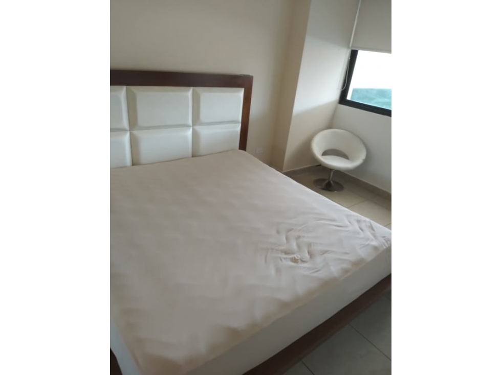 Se alquila apto en Condado del Rey $1,200 3 Recámaras