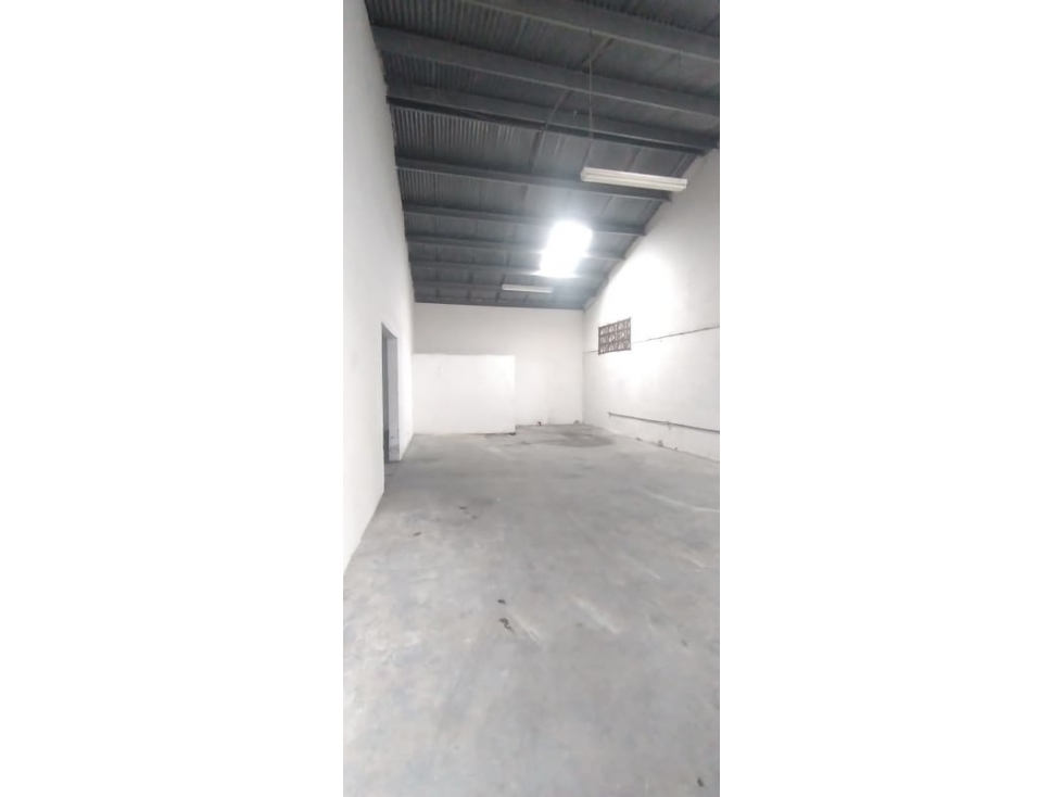 Se Alquila Galera 536 Mts2 Area Industrial Los Angeles $4,860.00