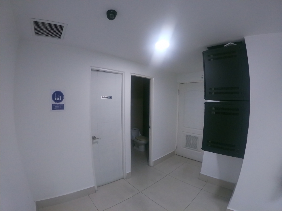 ALQUILER DE OFICINA EJECUTIVA LISTA PARA OCUPAR AV BALBOA
