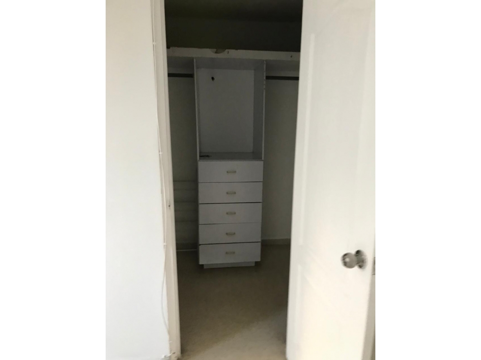 SE ALQUILA APARTAMENTO EN MARBELLA LINEA BLANCA — foto 5