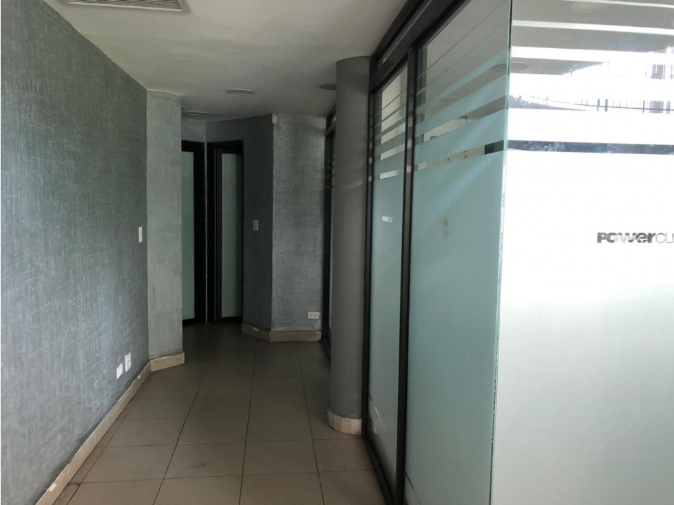Se Alquila Magnifico local 1800 mts $18.000.oo - 2