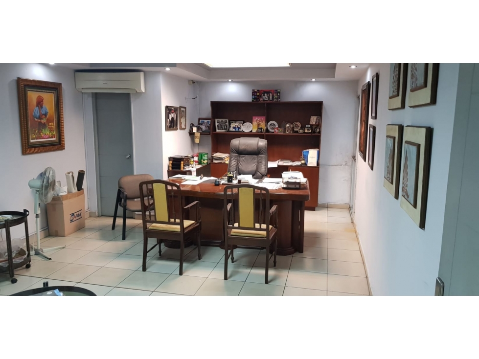 Se Alquila Edificio Completo 5 pisos 3.350Mts Calidonia $20.000.oo - 3