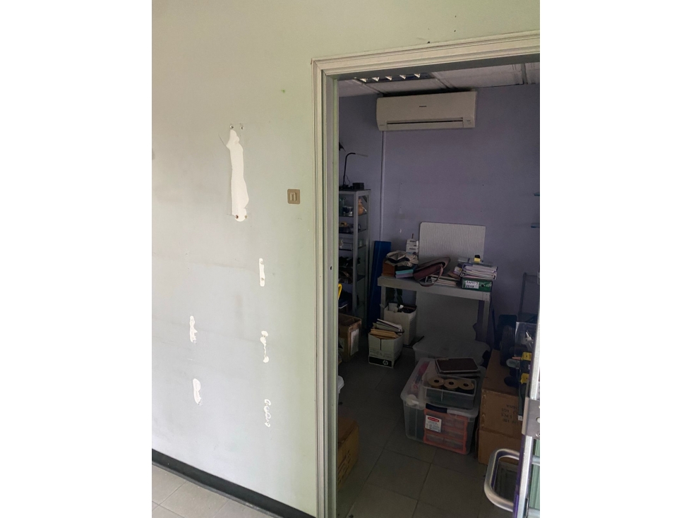 Se alquila Local Casa Comercial en Av La Paz 300Mts $1,800 — foto 4