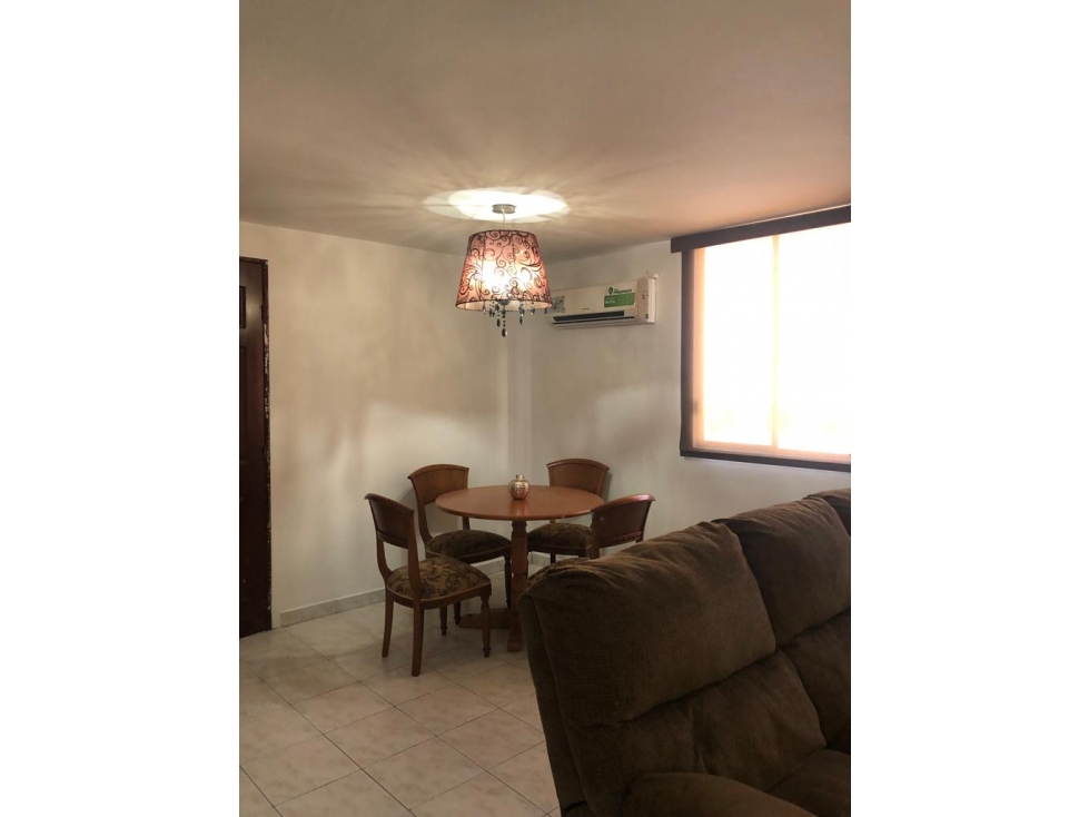 SE ALQUILA COMODO APARTAMENTO AMOBLADO EN PARQUE LEFEVRE — foto 3