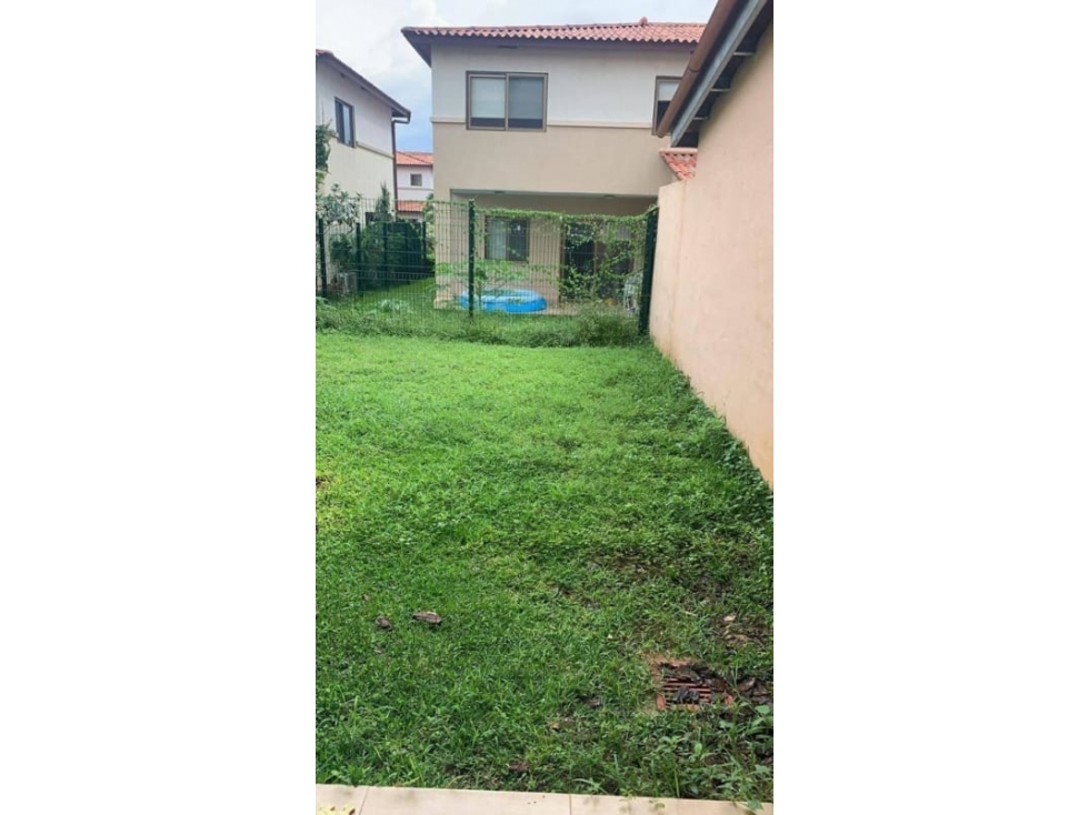 Alquilo hermosa casa semiamoblada Howard $1100 — foto 6