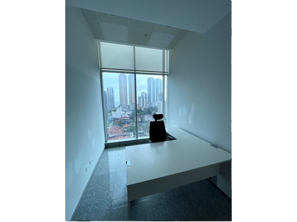 Se alquila Oficina Amoblada 126m2 en Bella Vista $1,350 - 2