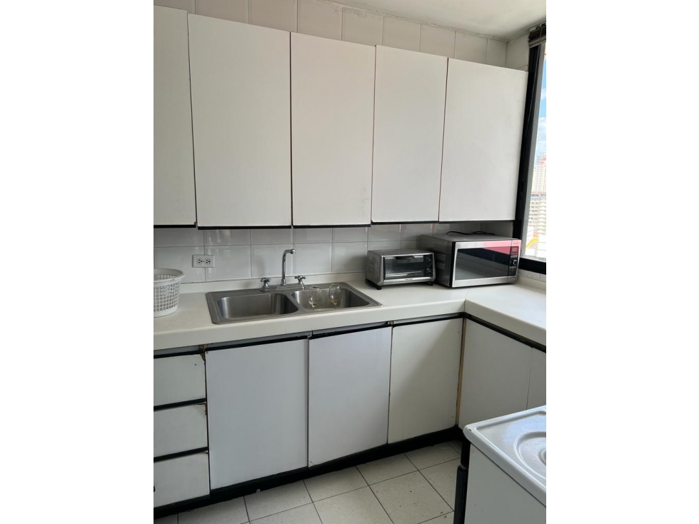 SE ALQUILA APARTAMENTO EN BELLA VISTA CALLE 50 AMOBLADO — foto 6