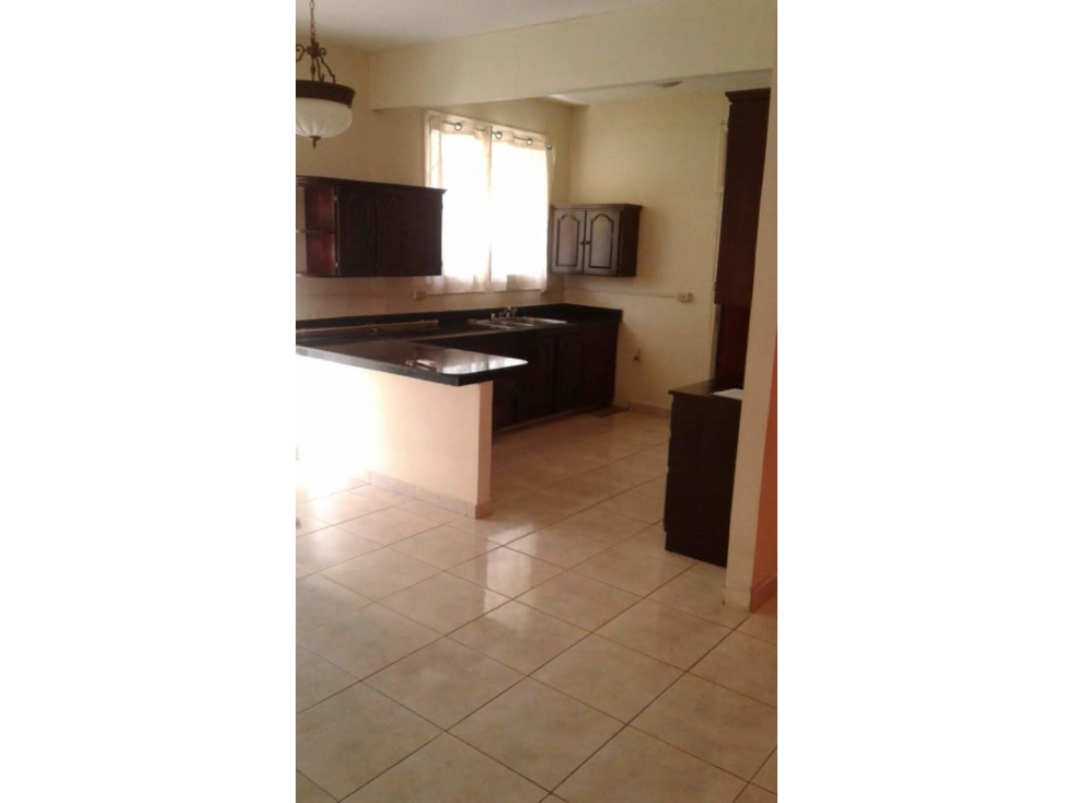 ALQUILO / ARRIENDO CASA ACOGEDORA CASA EN HOWARD — foto 6