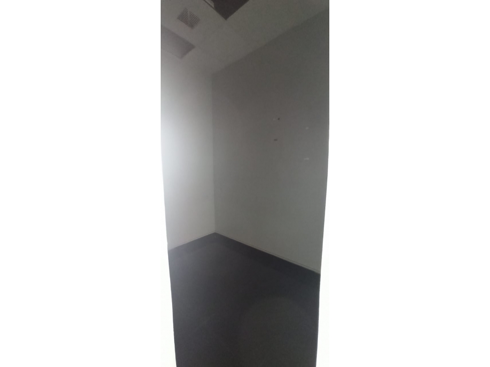 Se Alquila local comercial de 111.37m2 Coco del Mar $2500 - 6