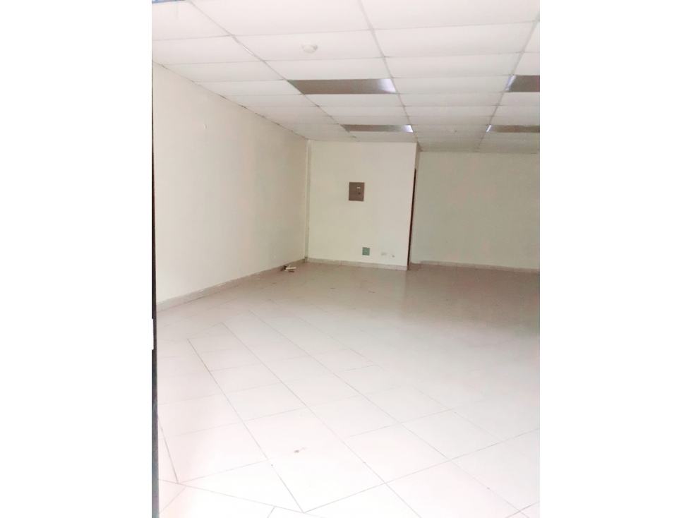 Locales comerciales en La Chorrera $1,750.00 Planta Baja, 103mts. - 6