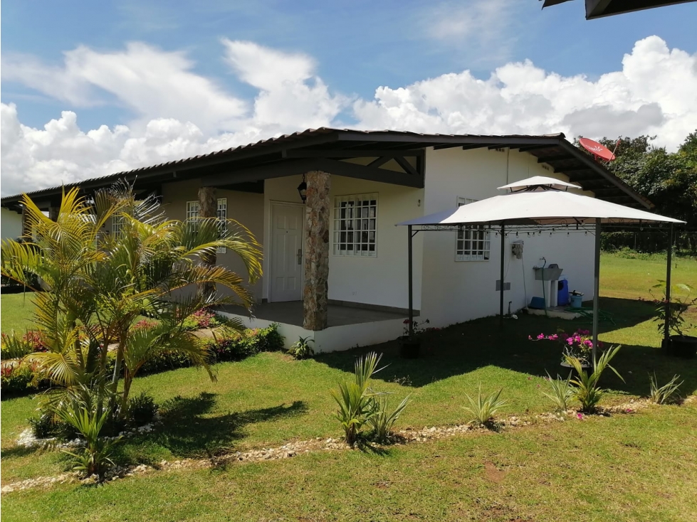 Casa en Venta cerca de Hotel Playa Blanca $120,000 - 1