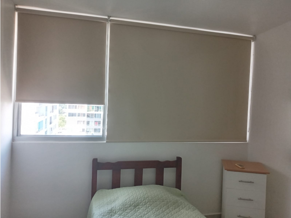 SE ALQUILA APARTAMENTO EN VIA TRANSISMICA AMOBLADO 3R FS 2526