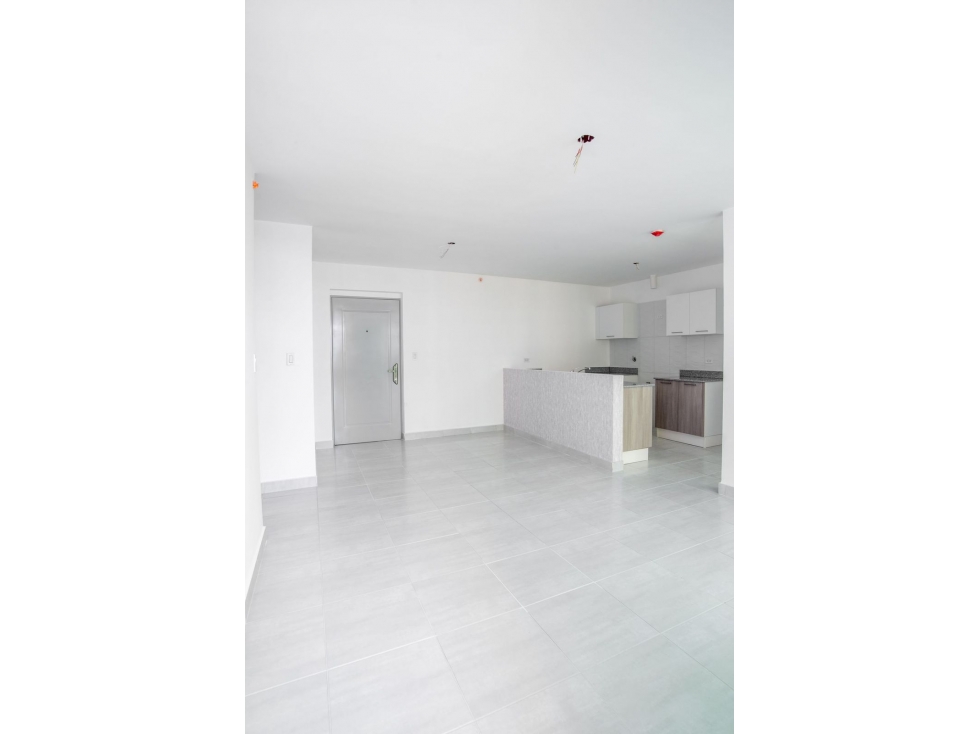 SE VENDE APARTAMENTO EN VIA ESPAÑA 3 RECAMARAS $ 206,000