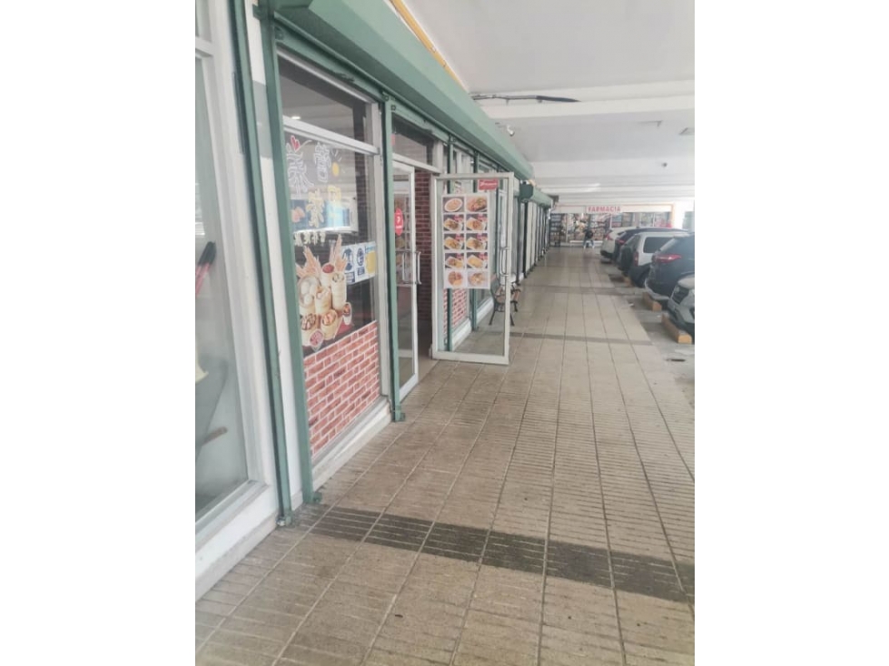 SE ALQUILA LOCAL COMERCIAL EN TRANSISTMICA $ 1200