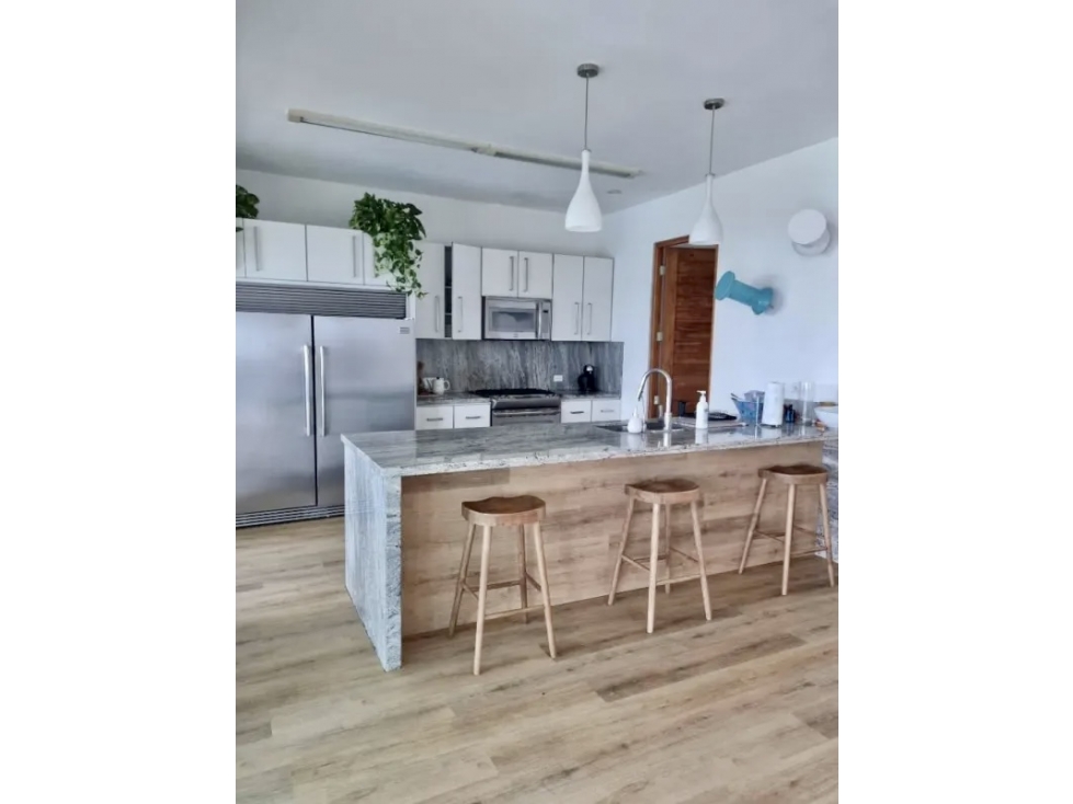 SE VENDE HERMOSA CASA MODERNA EN COSTA ESMERALDA $715,000 — foto 2