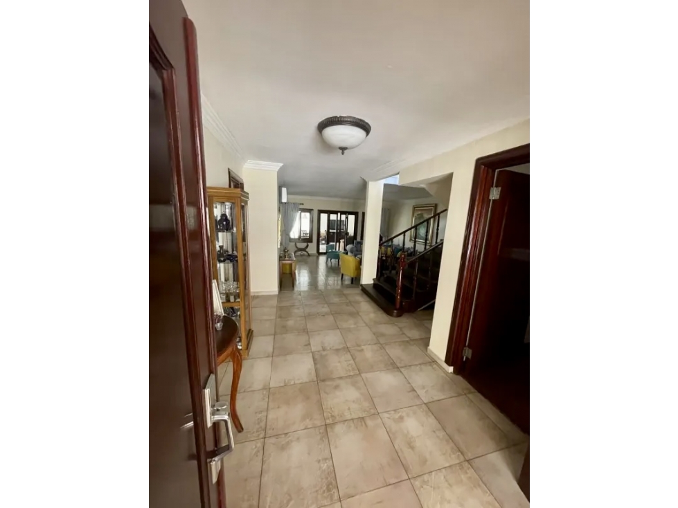 SE VENDE HERMOSA CASA AMOBLADA EN LA ALAMEDA $625,000 — foto 3