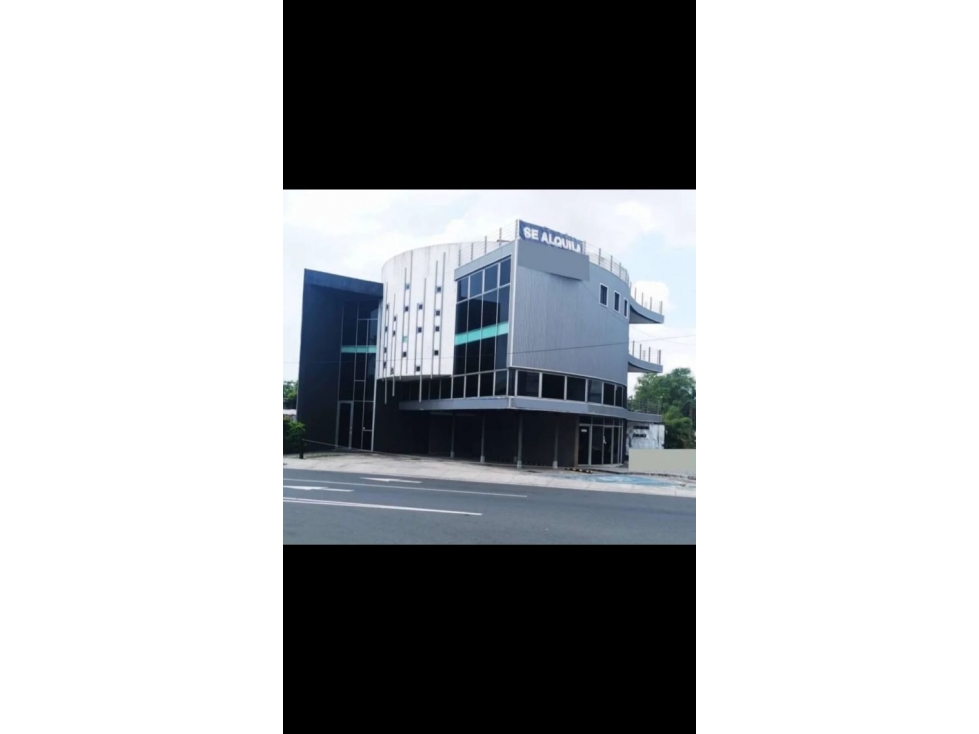 SE ALQUILA EDIFICIO en COSTA DEL ESTE 600 Mtrs -I.G.