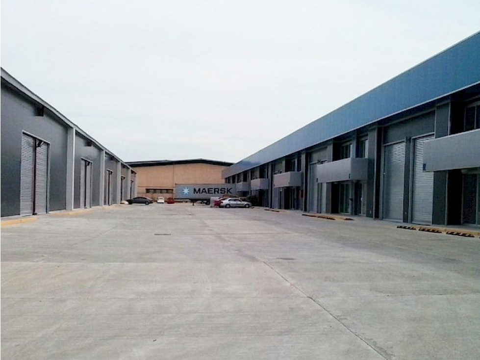 SE ALQUILA BODEGA EN MAÑANITAS >>430 MT2 — foto 5