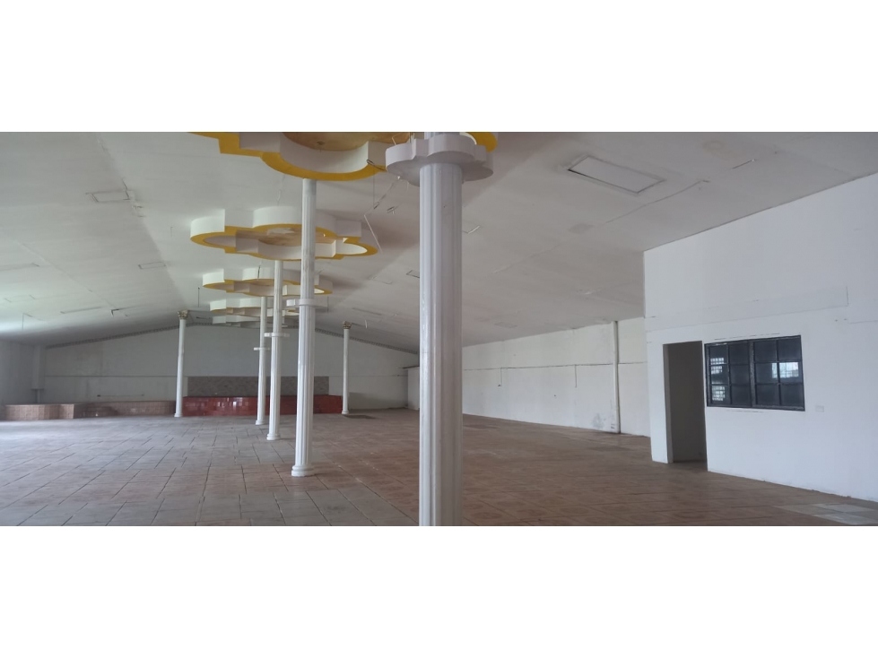 Se Vende Galera 900 Mts Rio Abajo USD$1,000,000,oo - 3