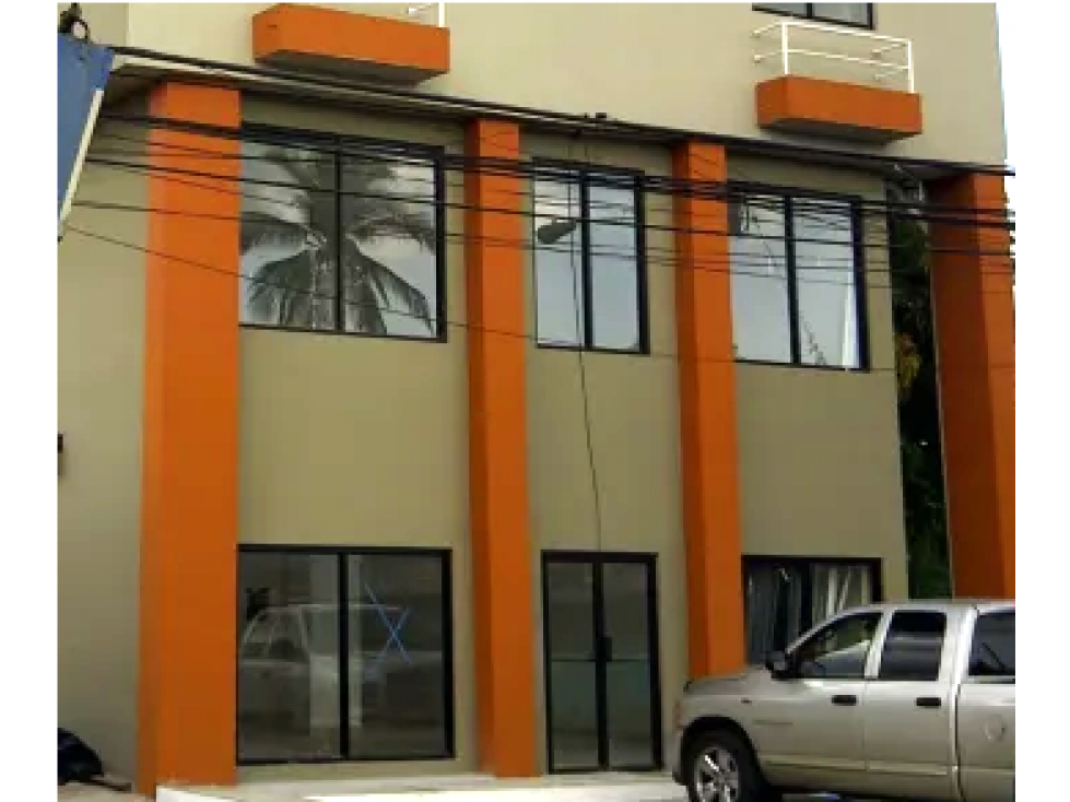SE VENDE LOCAL CERCA DE VIA ESPAÑA PLANTA BAJA