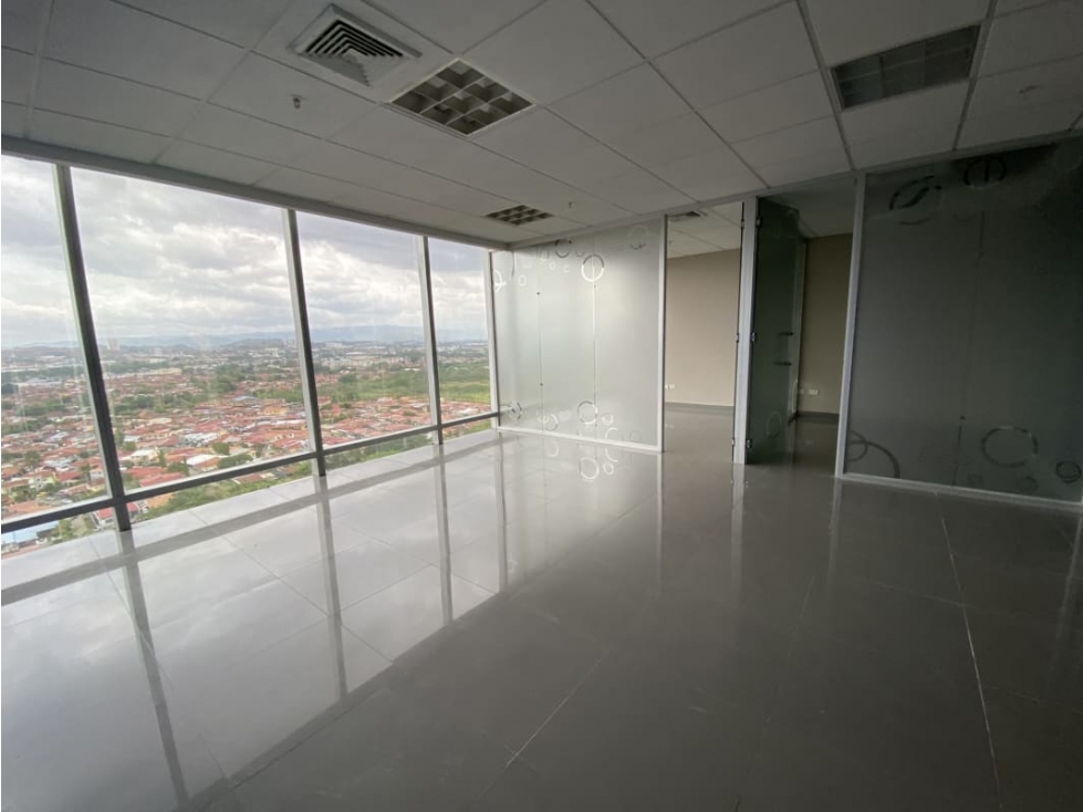 SE ALQUILA OFICINA 84Mts EN COSTA DEL ESTE JG