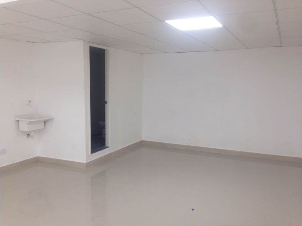 Se Alquila Local 225 Mts Bella Vista el Carmen USD$2,300,oo+itbms — foto 5