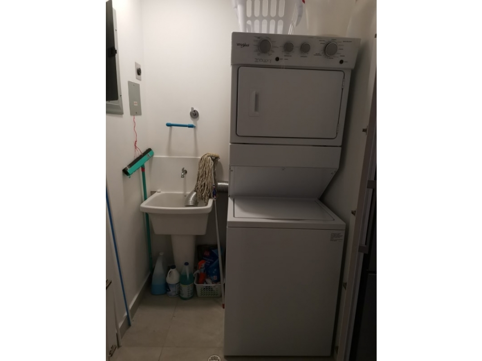 ALQUILO APARTAMENTO DE LUJO CANGREJO $1300 — foto 2