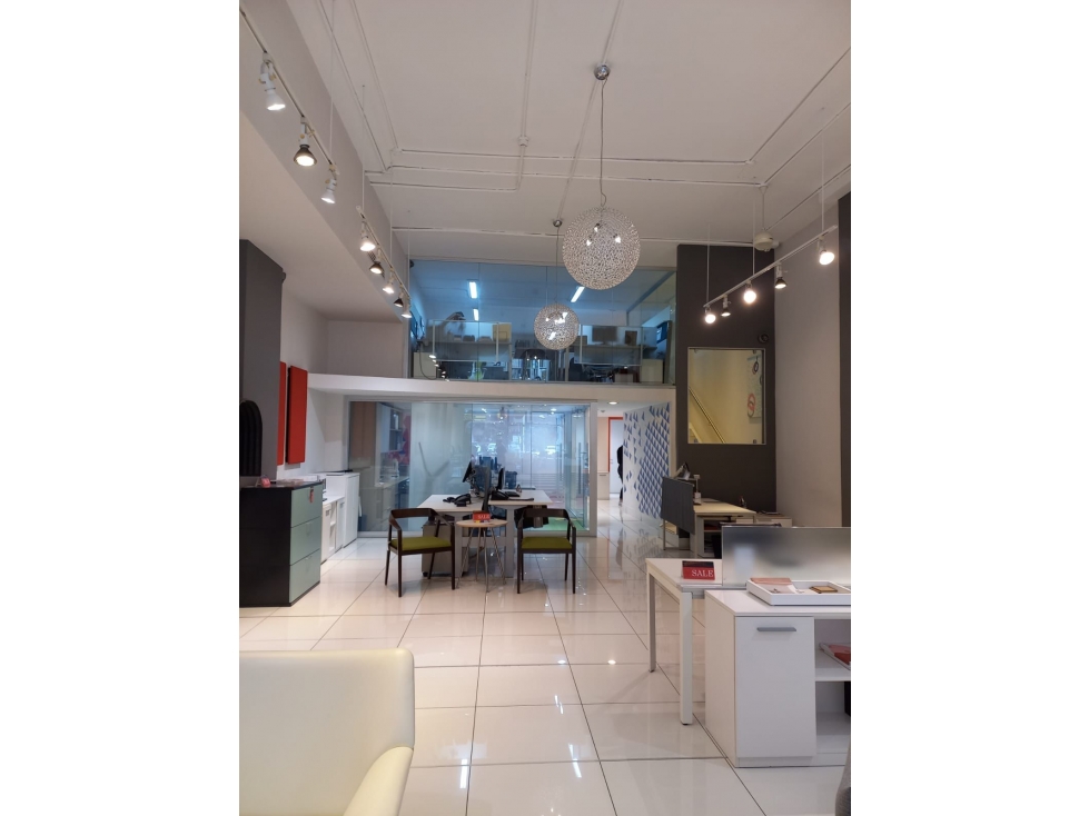 SE ALQUILA LOCAL EN OBARRIO >>VIA PRINCIPAL<<