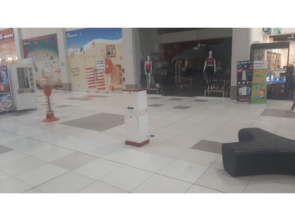 LOCAL COMERCIAL EN AREA DE ALTO TRÁFICO EN 1000 DOLARES