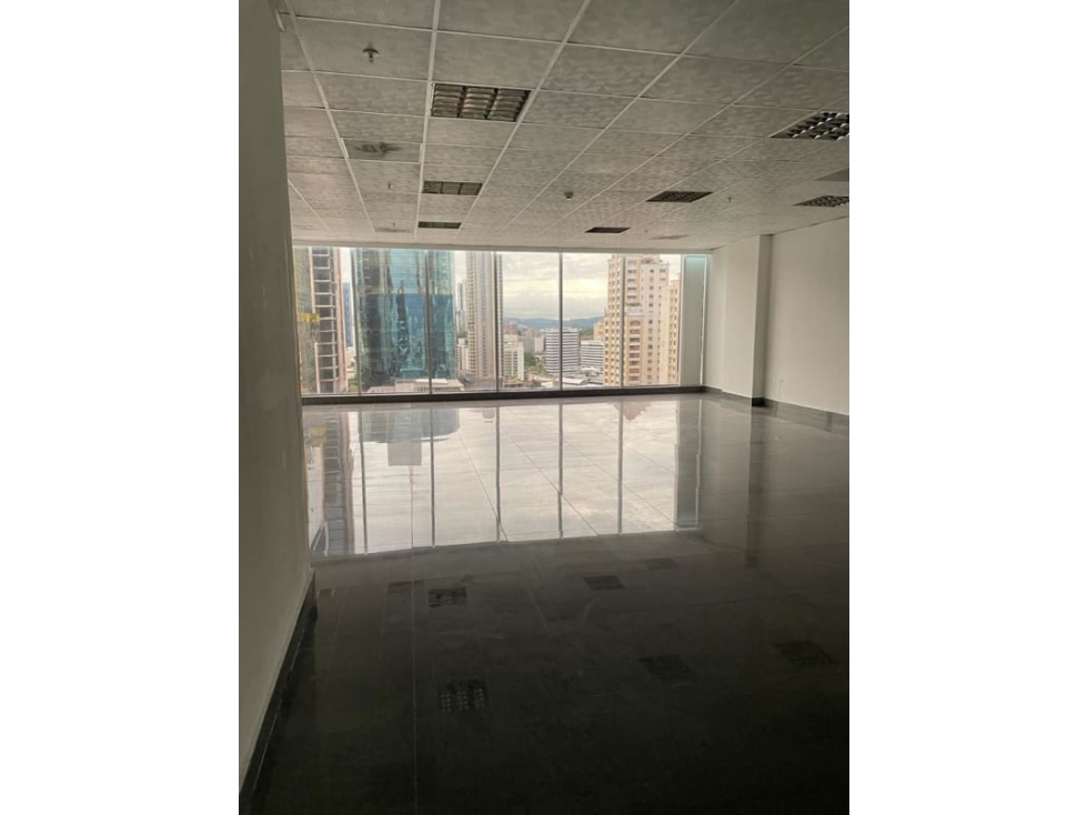 SE VENDE OFICINA DE 106 MTS EN OBARRIO