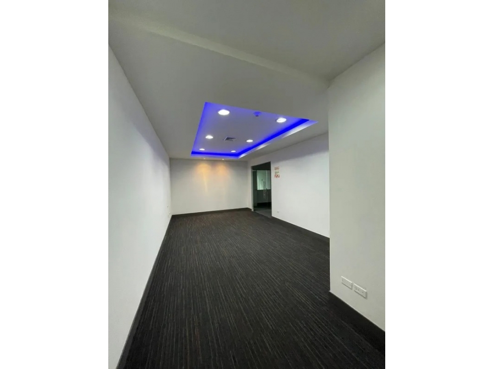 Se Alquila Oficina 100 MTS Bella Vista Cl. 50 USD$2,699,oo