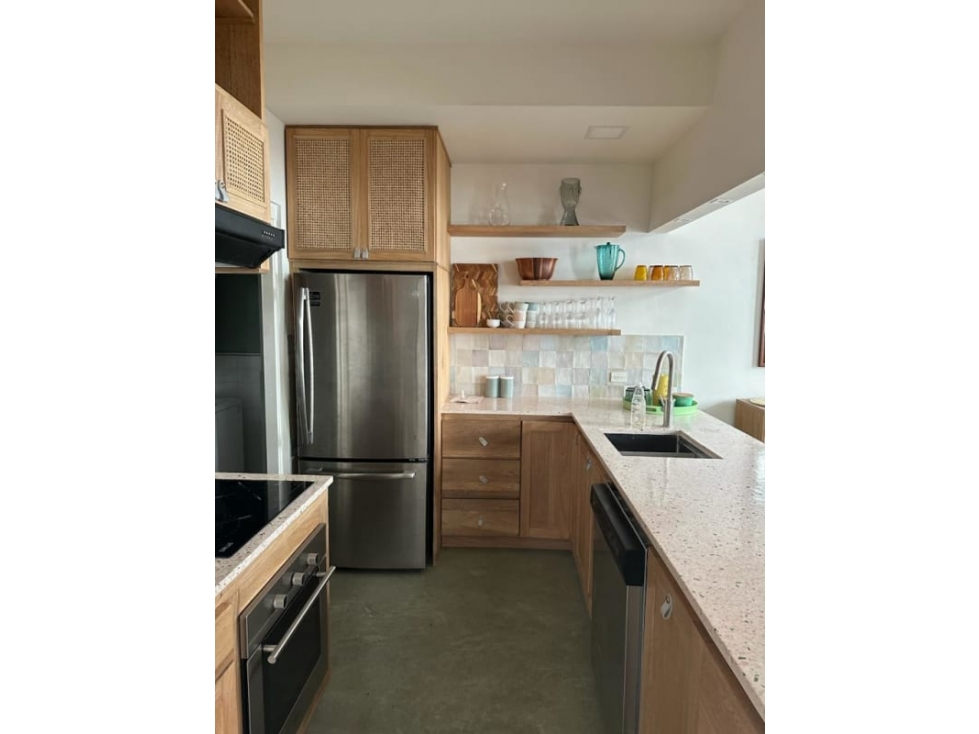 ALQUILER DE APARTAMENTO EN PH CUATRO CASAS CASCO ANTIGUO
