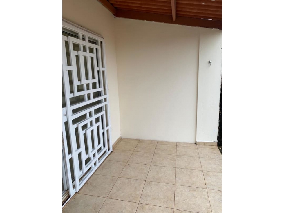 Venta Hermosa Casa, Arboledas — foto 3