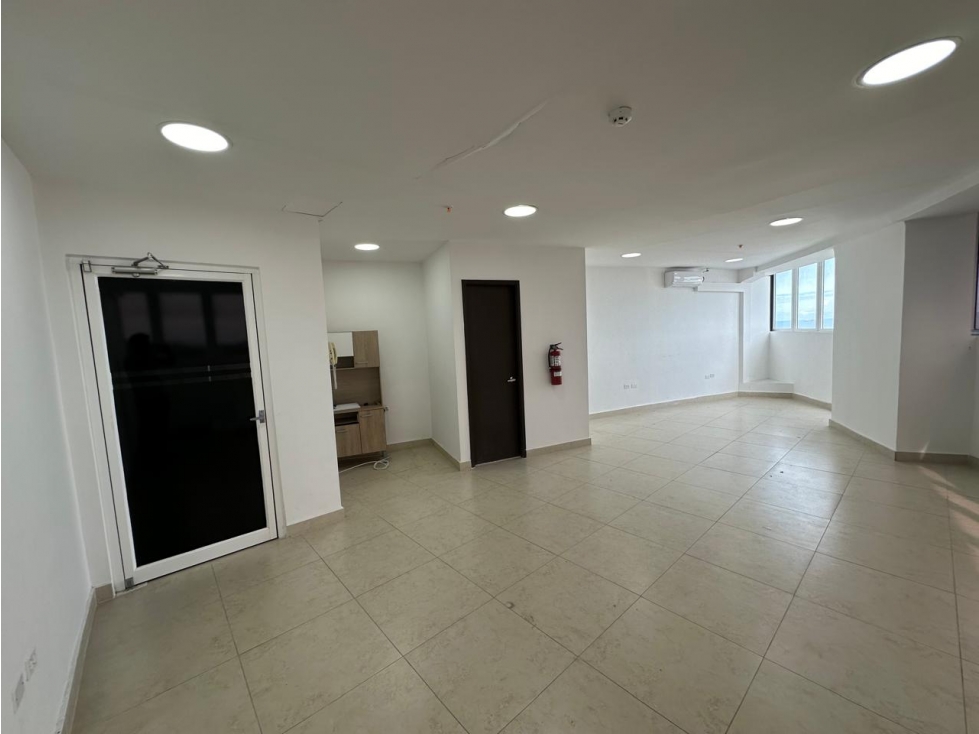 se vende maravillosa oficina