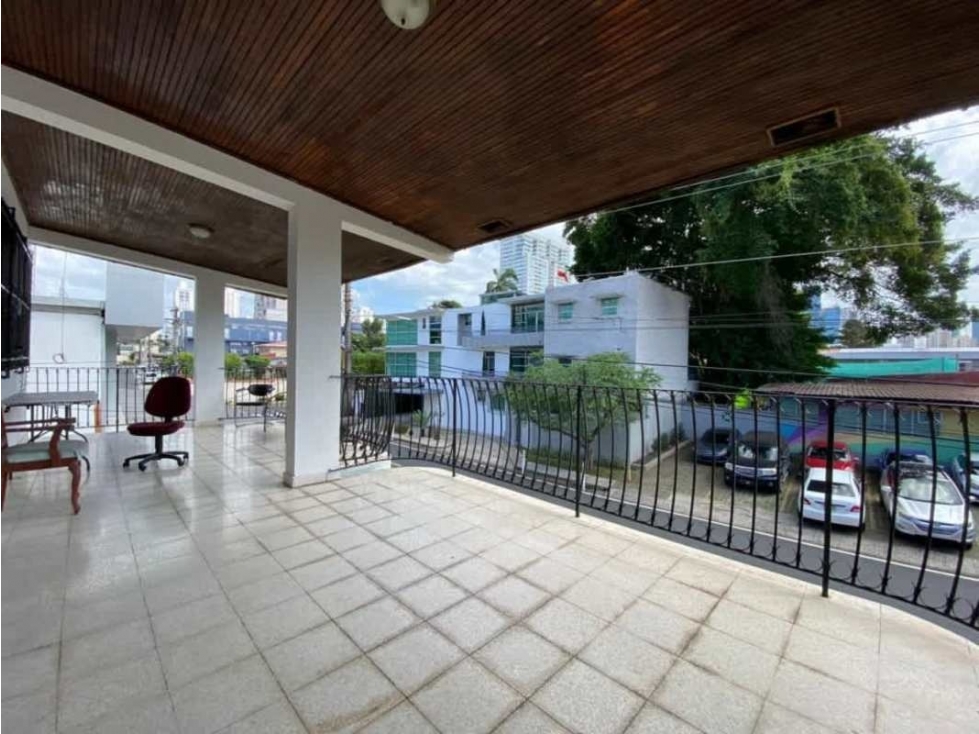 SE ALQUILA CASA COMERCIAL EN VIA PORRAS - 1