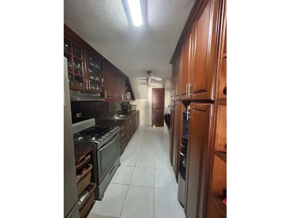VENDO CASA UNIFAMILIAR EN CONDADO DEL REY $355.000