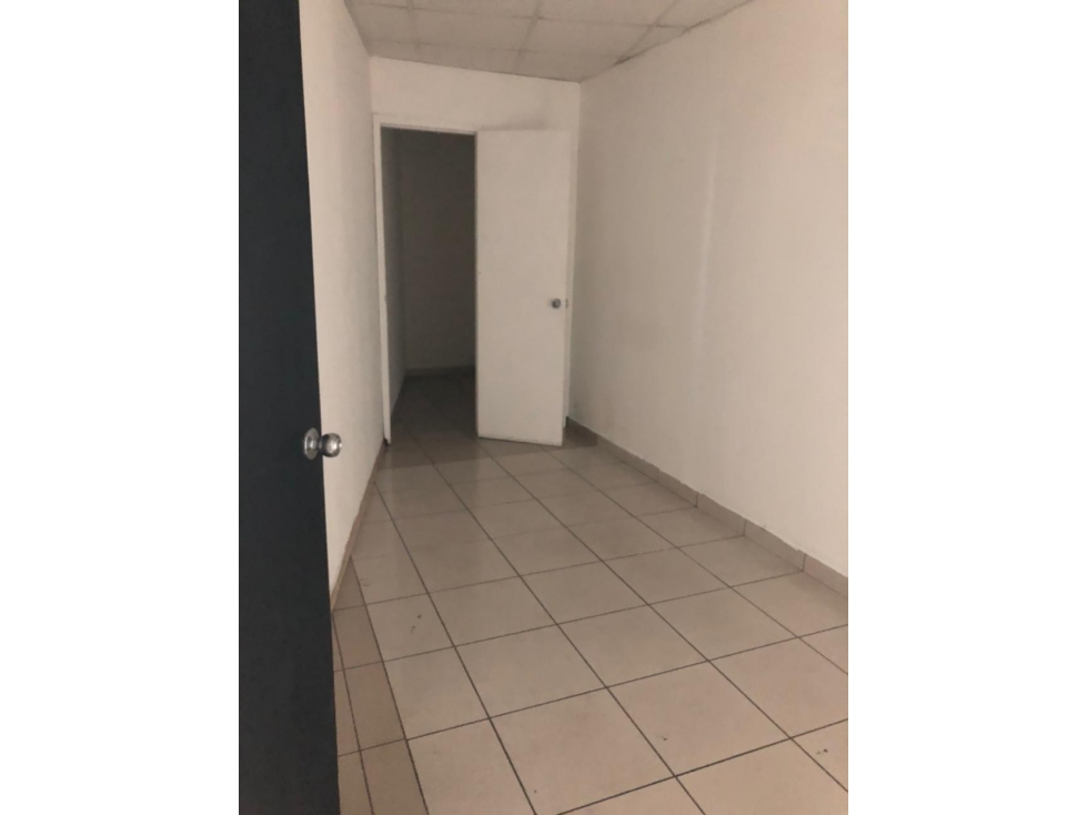 ALQUILO OFICINA EN OBARRIO $1700!! — foto 2