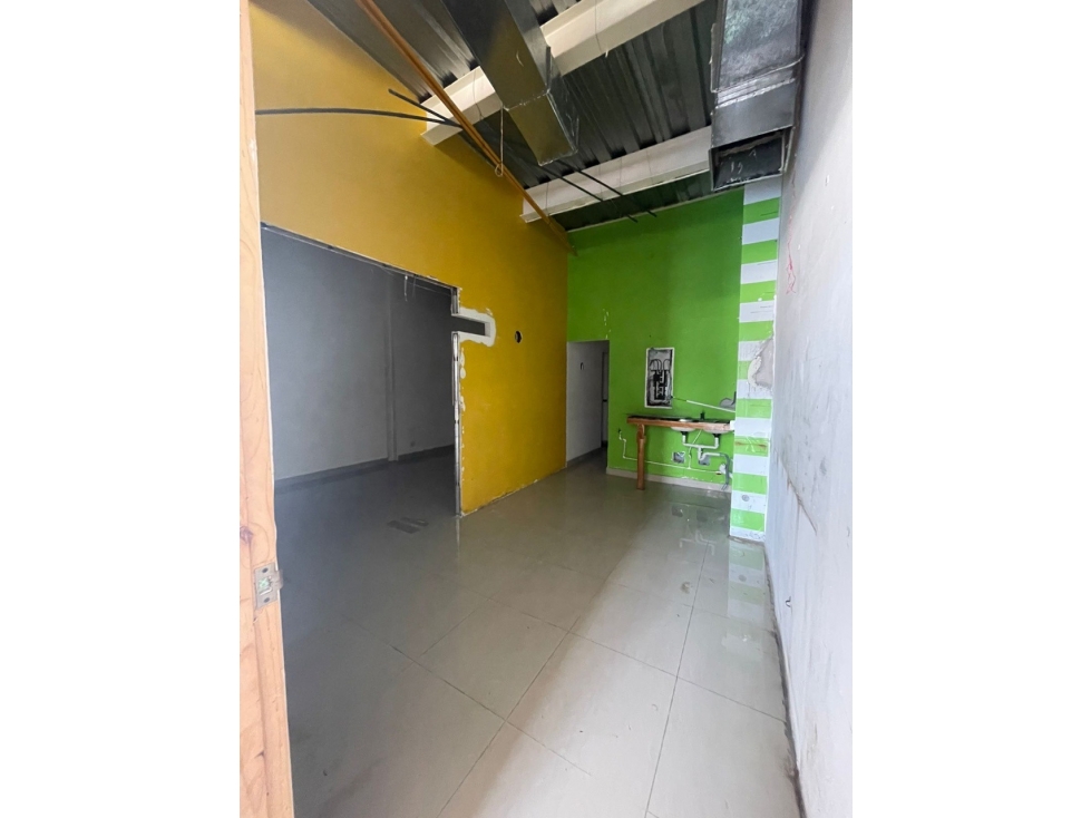 SE ALQUILA LOCAL COMERCIAL