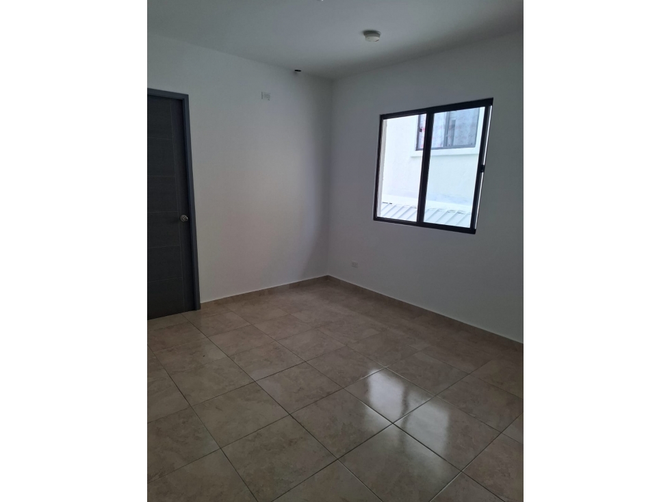 SE VENDE HERMOSA CASA EN PH VISTAS DEL LAGO — foto 2