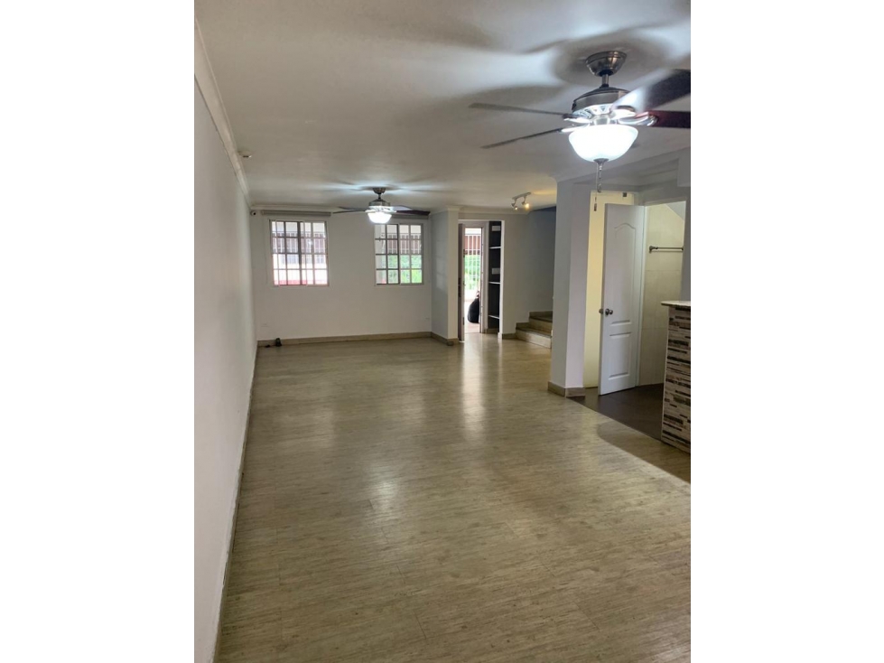VENDO CASA EN BETHANIA LISTA PARA MUDARSE $285.000!! — foto 2