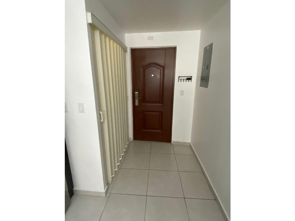ALQUILER DE HERMOSO APARTAMENTO EN CALIDONIA - 3