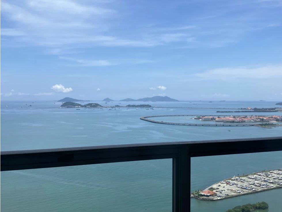 SE VENDE APARTAMENTO CON VISTA AL MAR EN CINTA COSTERA — foto 2