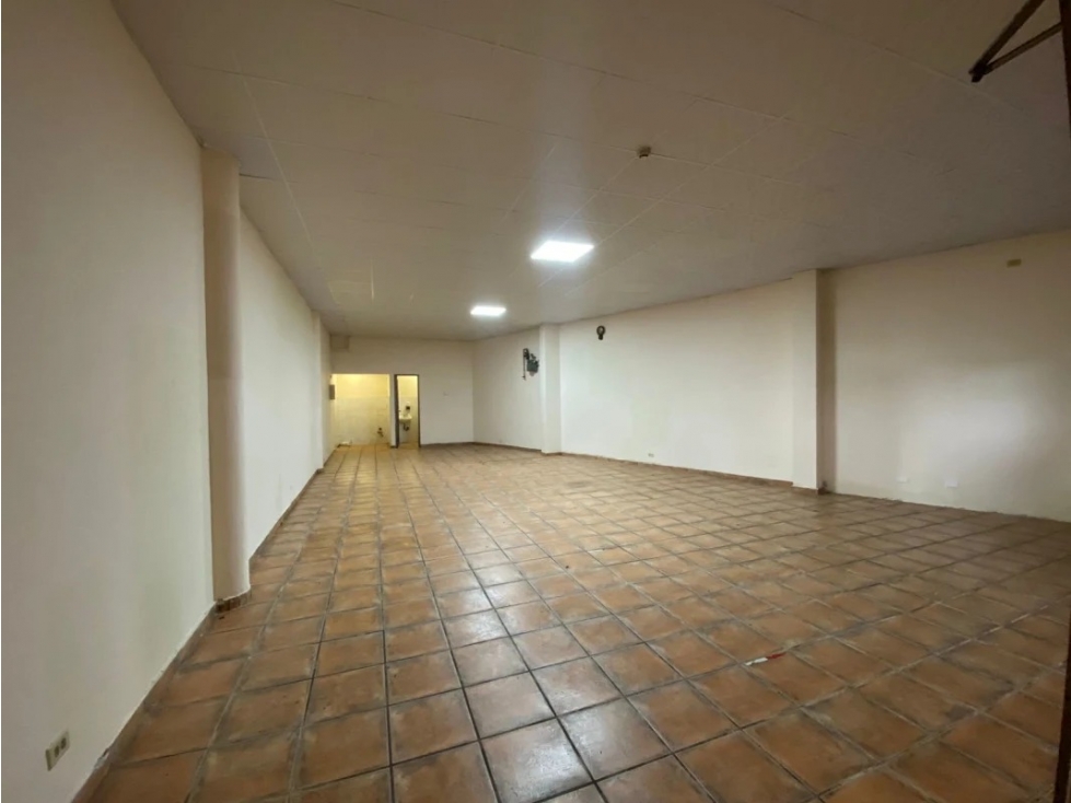 ALQUILO LOCAL COMERCIAL EN ALBROOK - 2