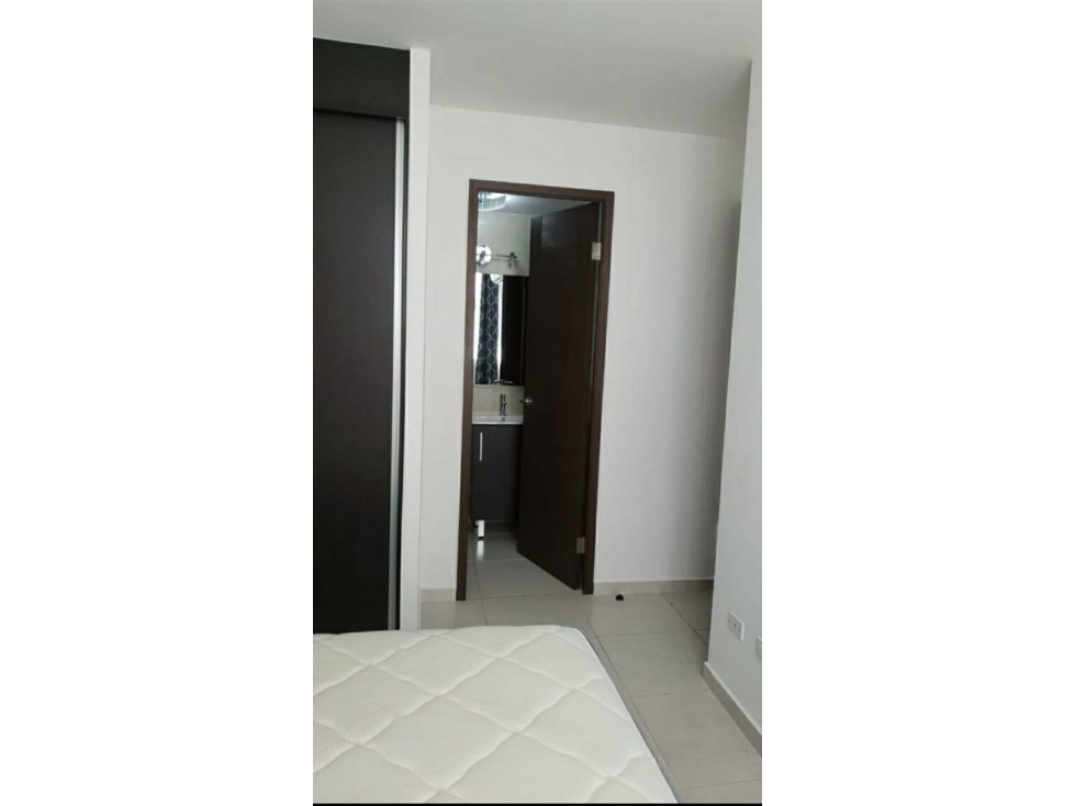 ALQUILO APARTAMENTO EN AV. BALBOA — foto 5