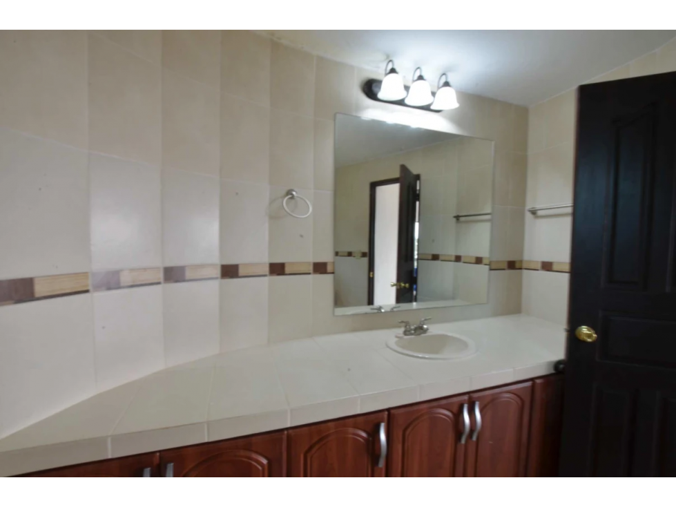 se vende casa en altos de maria - 2