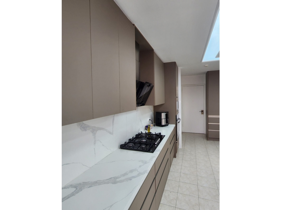 ALQUILO AMPLIO APARTAMENTO EN EL CANGREJO DE 4 REC $3000!!