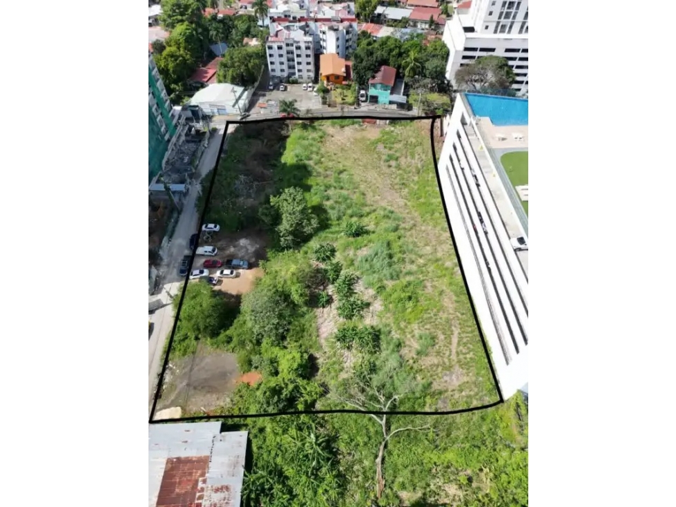 VENDO TERRENO EN PARQUE LEFEVRE DE 5,368 m²